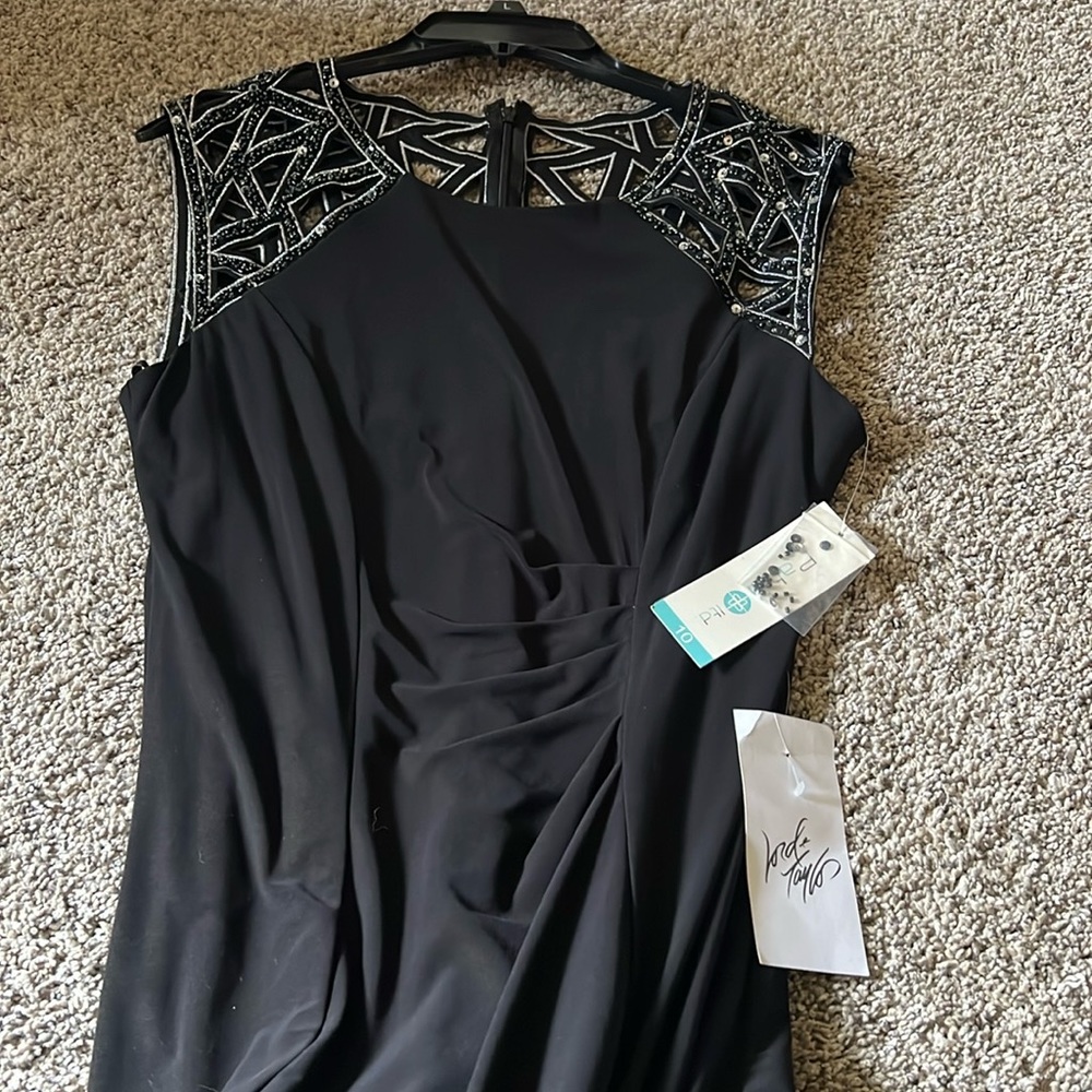 Black prom dress